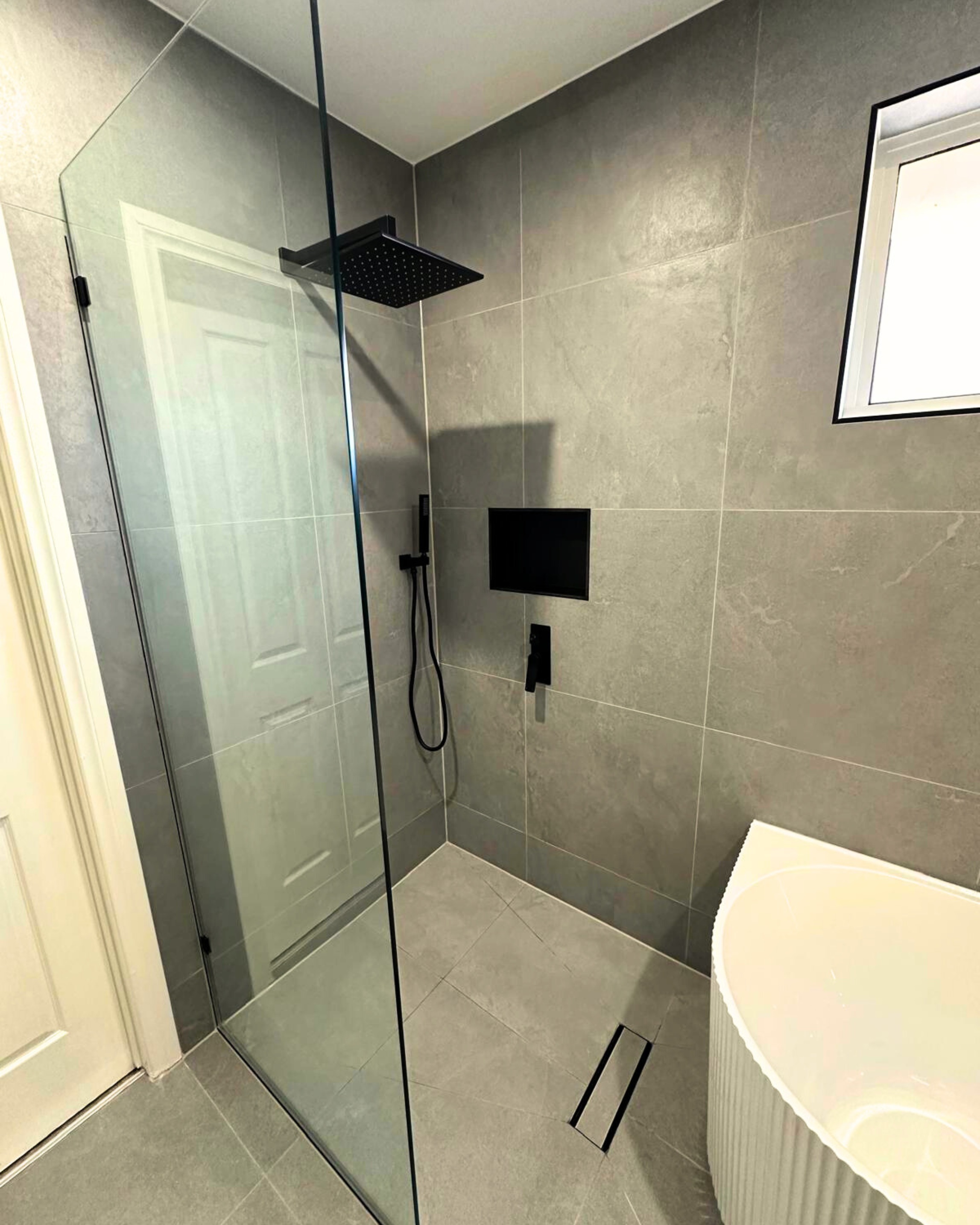 Modern Bathroom Makeover by Amzy Constructions – Melbourne - After